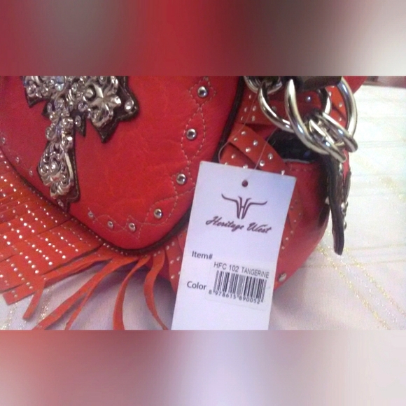 BNWT GORGEOUS HERITAGE WEST PURSE TANGERINE COLOR W/ FRINGE SILVER METALS - Picture 8 of 12